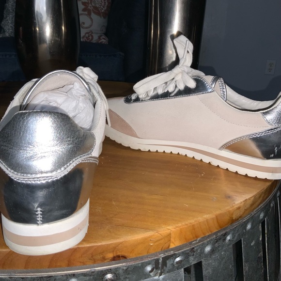 COACH: Ian Mirror Metallic/Suede Sneakers - Picture 15 of 16